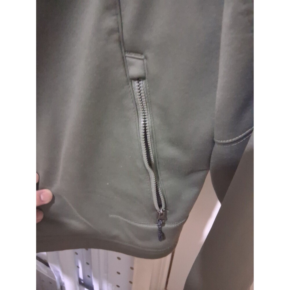 SwissTech Jacket - Picture 3 of 6